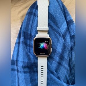 Garmin Venu sq music smart watch